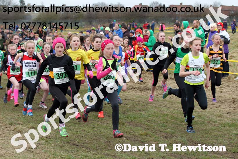 Girls under-11s Start Fitness NEHL, Wrekenton, Gateshead. Photo: David T. Hewitson/Sports for All Pics